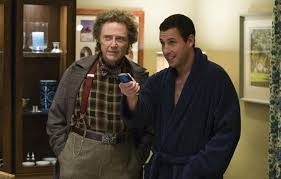 Cena de Click (2006) com Adam Sandler e Christopher Walken, comédia dramática que reflete sobre o valor da vida e das relações familiares